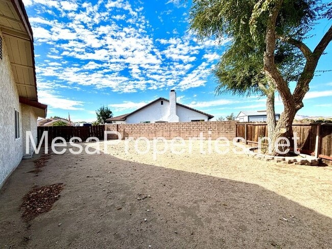 Building Photo - 18390 Mead Ln