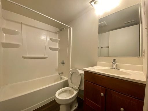 Building Photo - 2 Bedroom 1 Bath Near Firestone Available NOW!