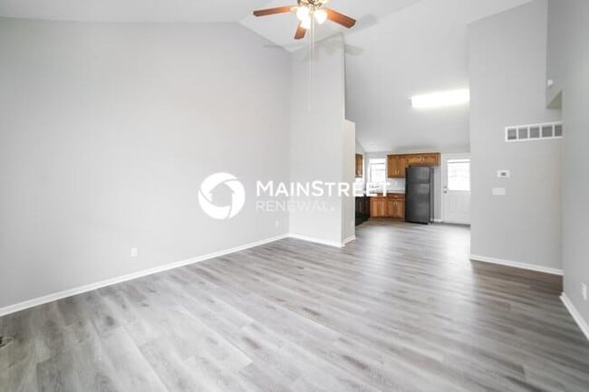 Building Photo - 1016 NE Queens Ct