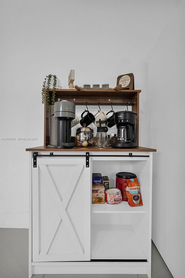 Building Photo - 25420 SW 124th Pl