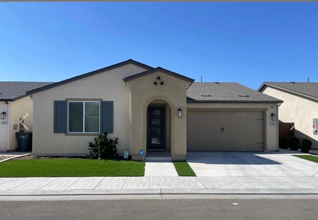 Primary Photo - Lovely 3 Bedroom / 2 Bathroom for rent $2,495