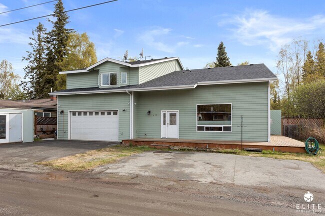Building Photo - 2454 Tulik Dr
