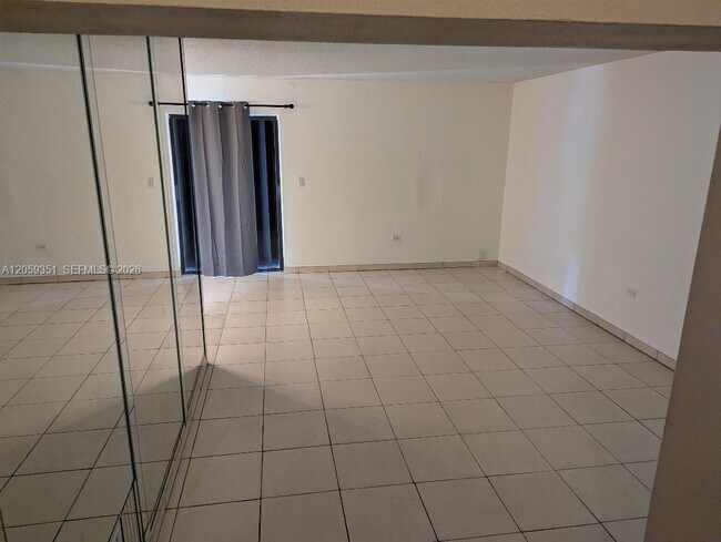 Building Photo - 8380 S Missionwood Cir