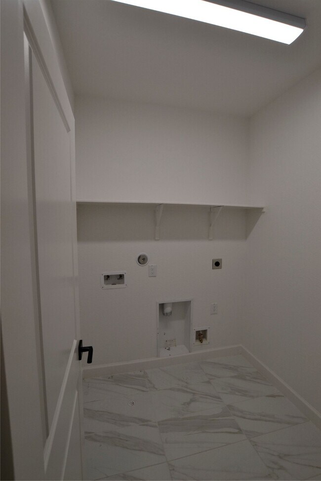 Building Photo - 2151 Creekside Breeze Dr