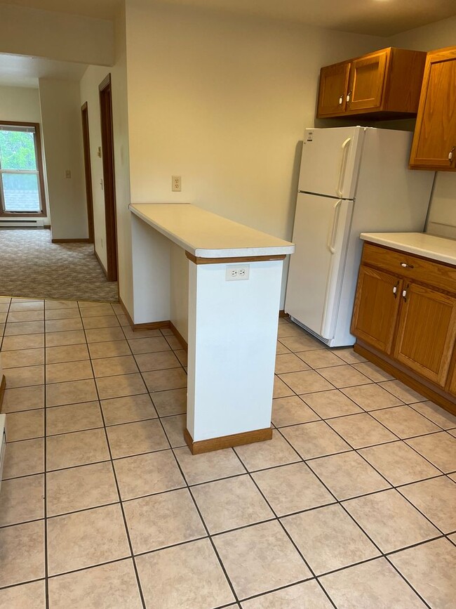 Building Photo - 1214 S Dewey St