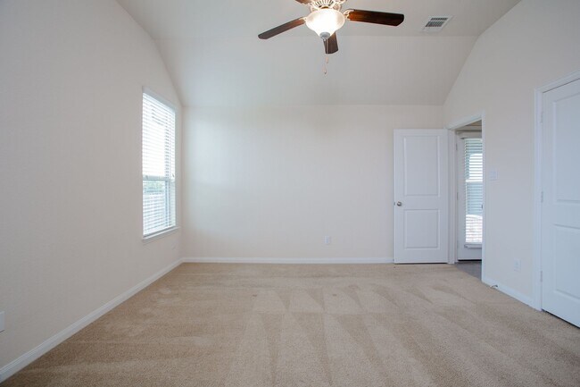 Building Photo - Beautiful One Level 3 BR / 2 BA Home for R...