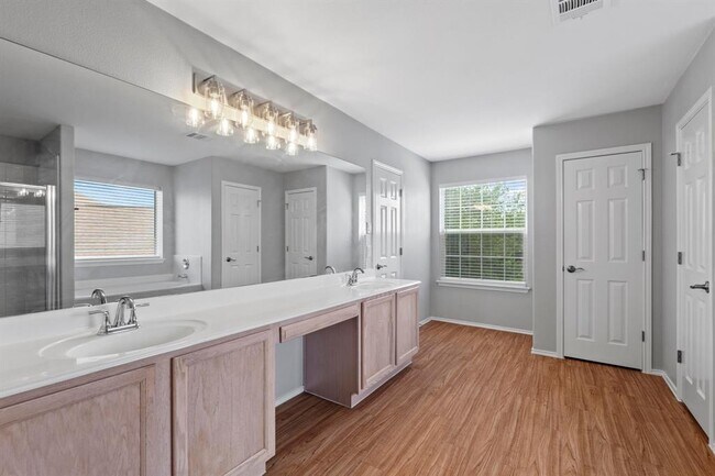 Building Photo - 12708 Collindale Cove