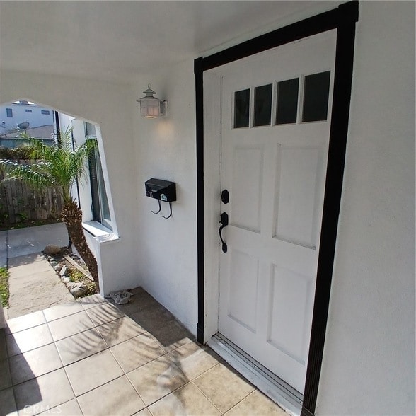 Building Photo - 5715 Case Ave