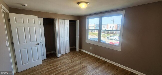 Building Photo - 7915 Eastdale Rd