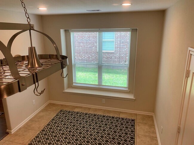 Building Photo - 6819 Hunters Trace Ln