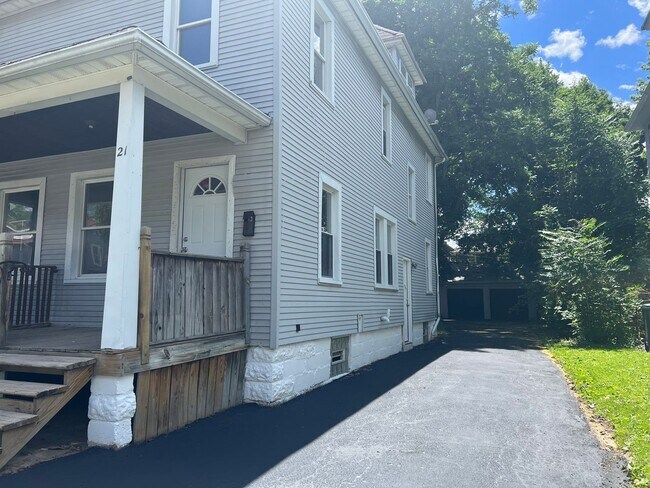 Building Photo - 21 Lehigh Ave