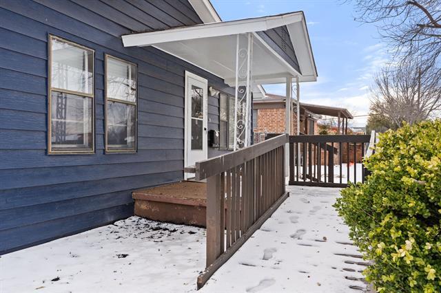 Building Photo - 5729 Blackmore Ave