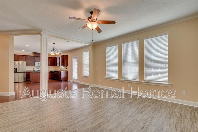 Building Photo - 1036 Lancaster Way