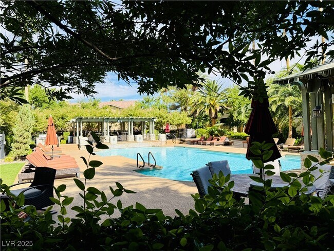 Building Photo - 8716 Red Brook Dr