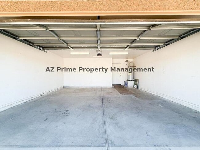 Building Photo - 11991 W Cabrillo Dr