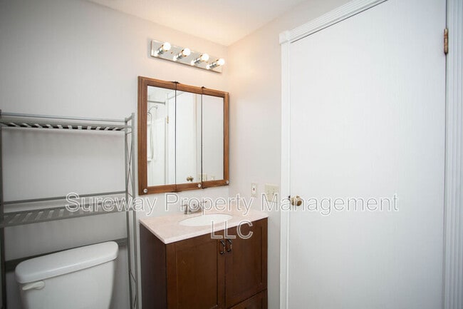 Building Photo - 26 Teaberry Ct
