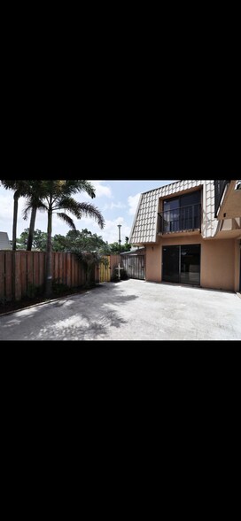 Building Photo - 5311 53rd Way