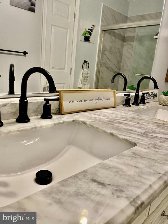 Building Photo - 2604 Molton Way