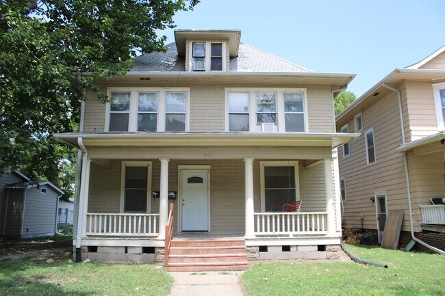 Building Photo - 910 Humboldt St