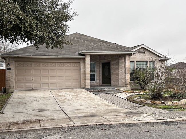 Building Photo - Charming 3-Bedroom Home in Gated Community...