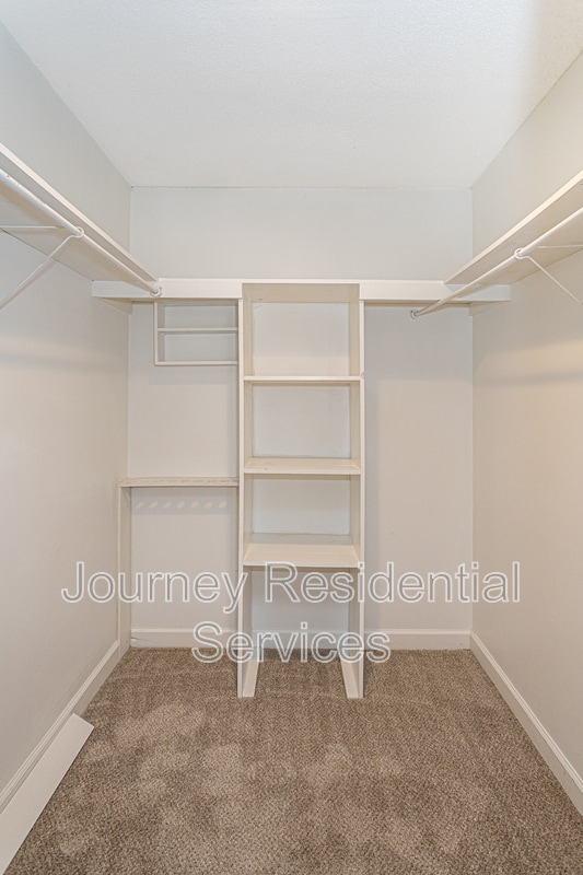 Building Photo - 1605 Owls Nest Rd