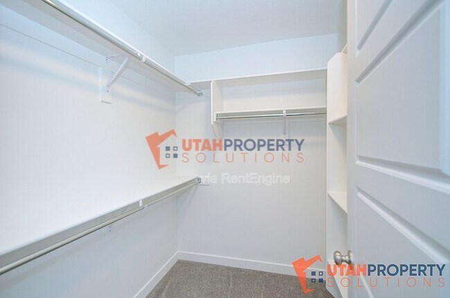 Building Photo - 3069 N 300 W