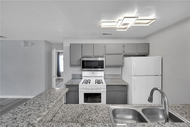 Building Photo - 2200 S Fort Apache Rd