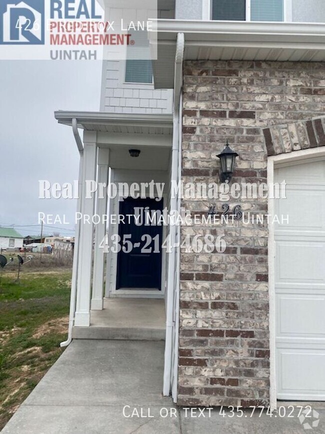 Building Photo - 426 Redfox Ln