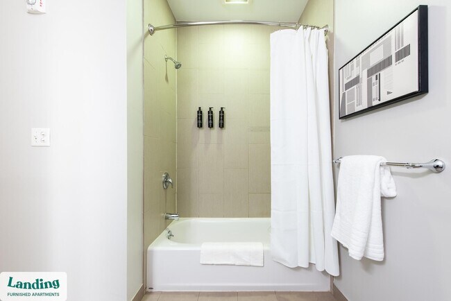 Building Photo - 1111 Stratford Ave