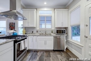 Building Photo - 141 E Woodlawn Ave