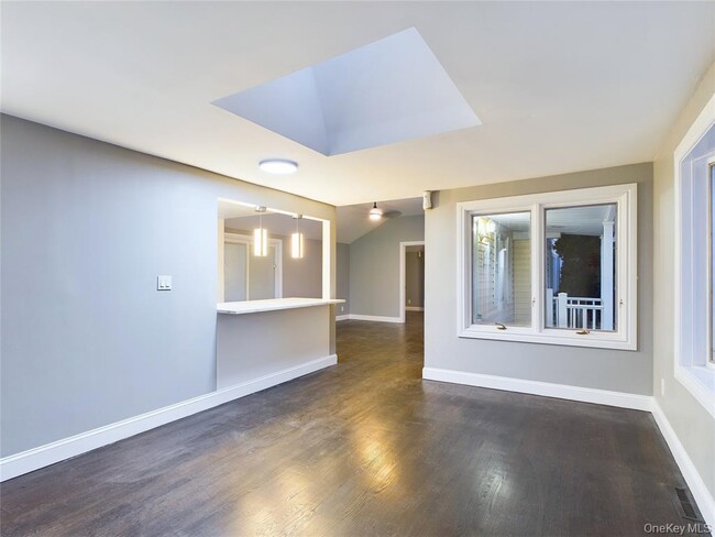 Building Photo - 115 N Clinton Ave