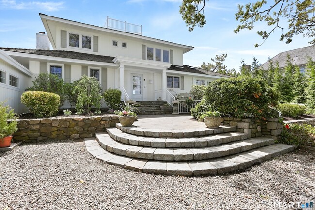 Building Photo - 34 Shorehaven Rd