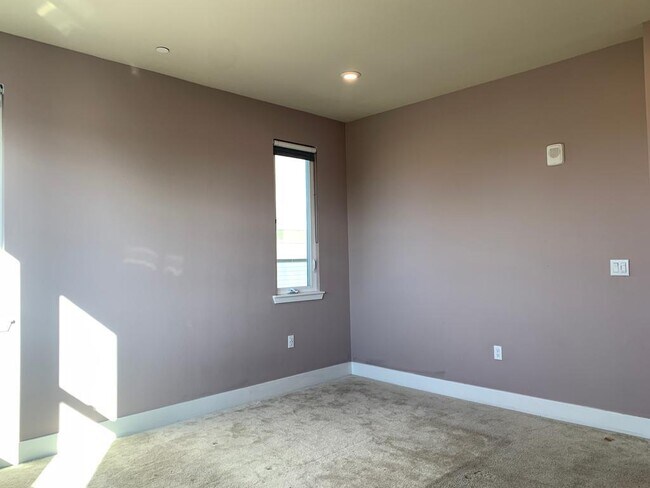 Building Photo - 44828 Fremont Blvd