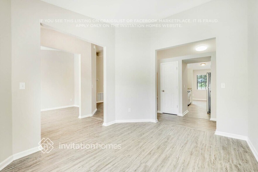 Building Photo - 2725 Rochford Ct