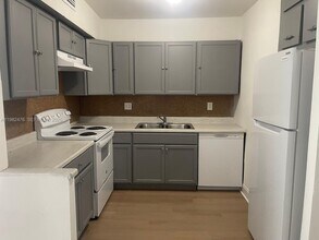 Building Photo - 2029 NW 46th Ave