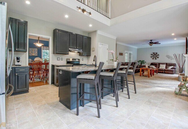 Building Photo - 208 Wysteria Ct