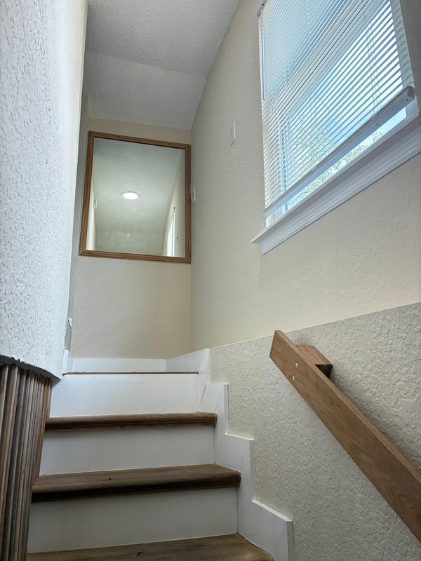 Building Photo - 2738 Riverside Ave