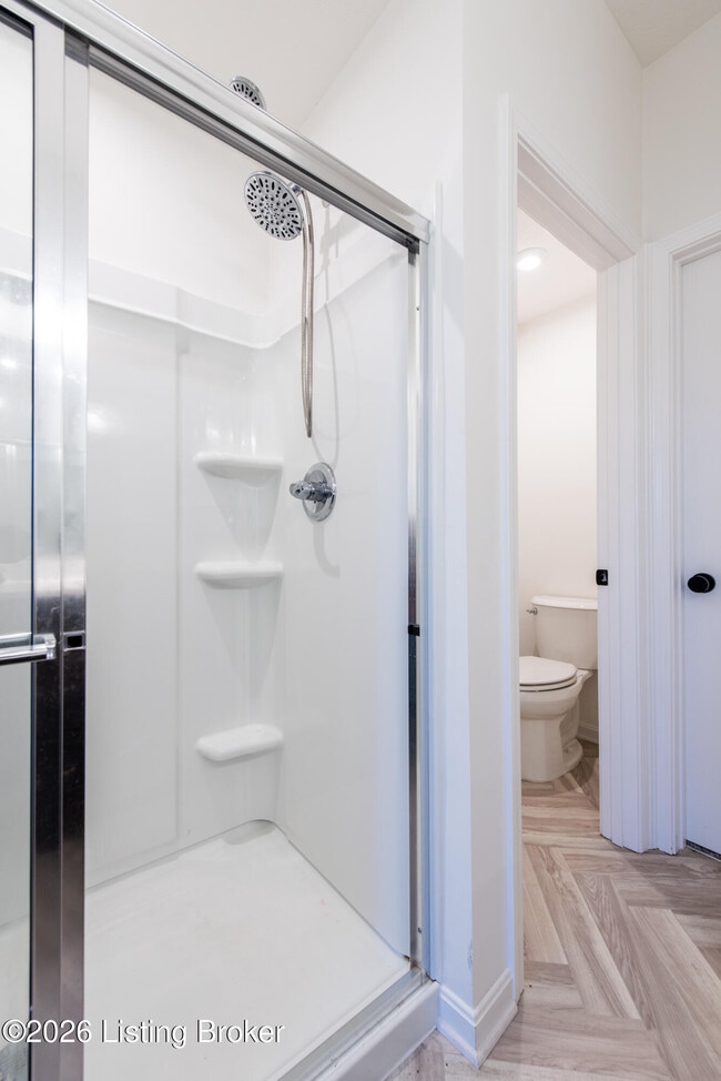 Building Photo - 10029 Windcrest Farms Ln