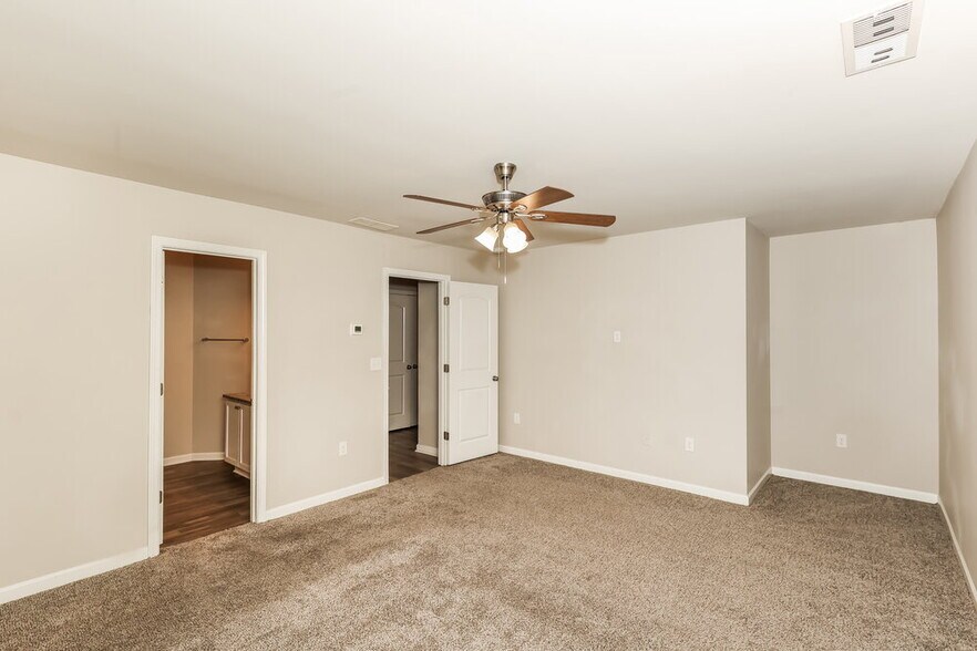 Building Photo - 2569 Wood Bend Ln