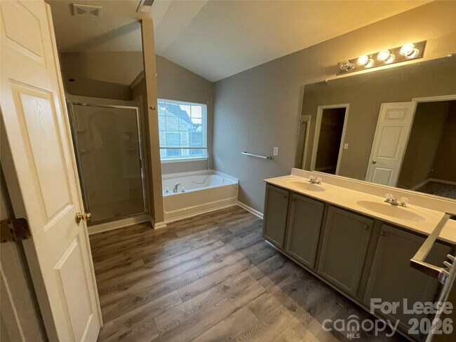 Building Photo - 6632 Centerline Dr