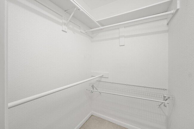 Building Photo - 2104 Cullen Ave