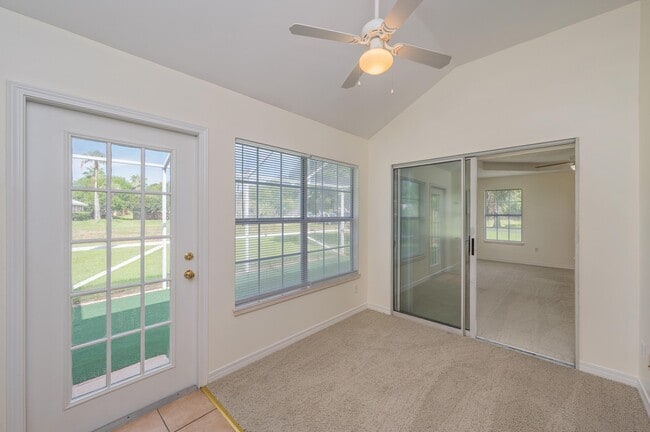 Building Photo - 437 S Shore Dr