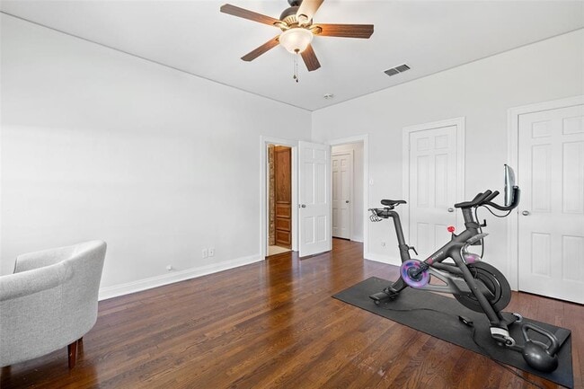Building Photo - 2612 Bridle Path