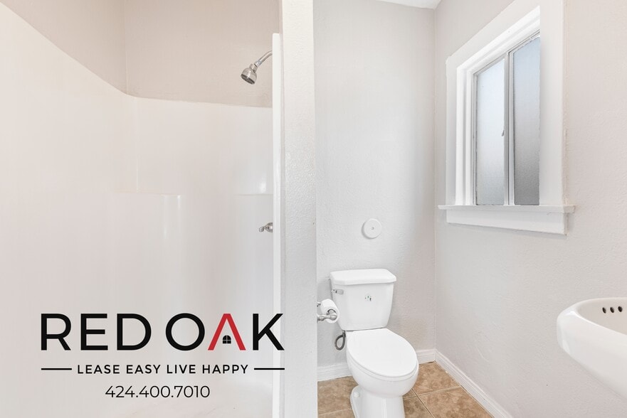 Building Photo - 227 E 52nd St