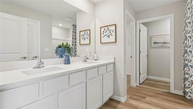 Building Photo - 5772 SW 132nd Pl