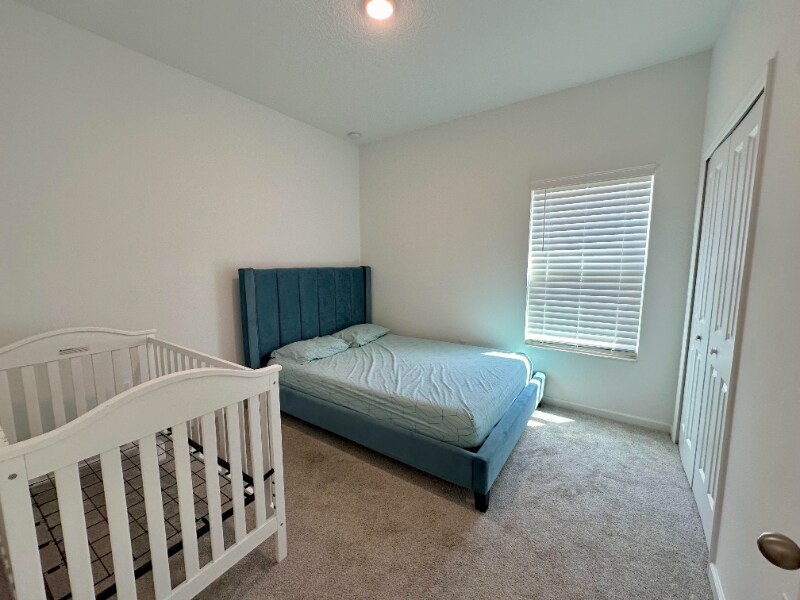 Building Photo - 3501 Yarian Dr
