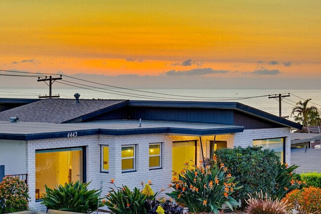 Building Photo - 3 Bedroom Home with Ocean Views in Point Loma