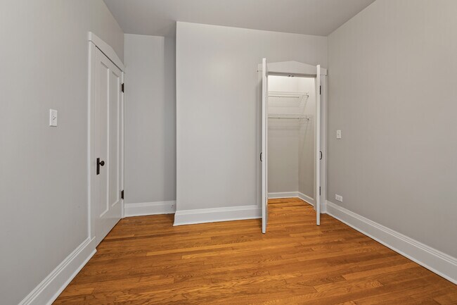 Building Photo - 4710 N Talman Ave