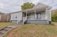 Building Photo - Available Now!  Affordable, Move-In Ready Home close to Interstate & Downtown Columbus.