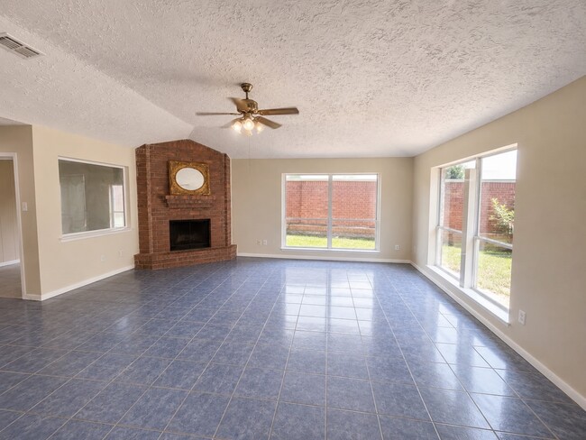Building Photo - 13022 Bacard Ln